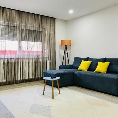 Comfy Apartment - Free Private Parking,Ac,Wi-Fi Карей Экстерьер фото