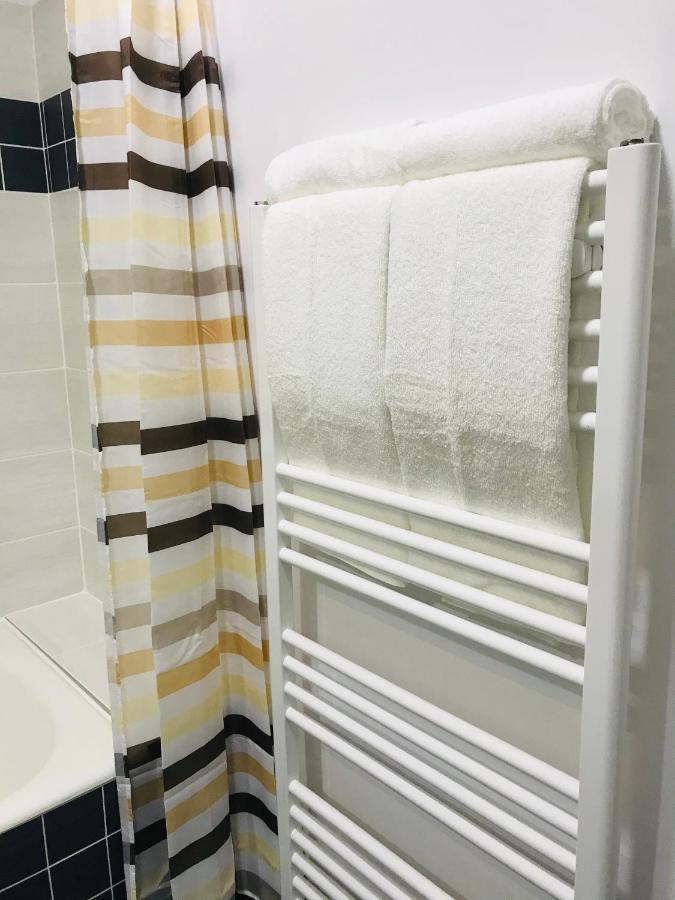 Comfy Apartment - Free Private Parking,Ac,Wi-Fi Карей Экстерьер фото