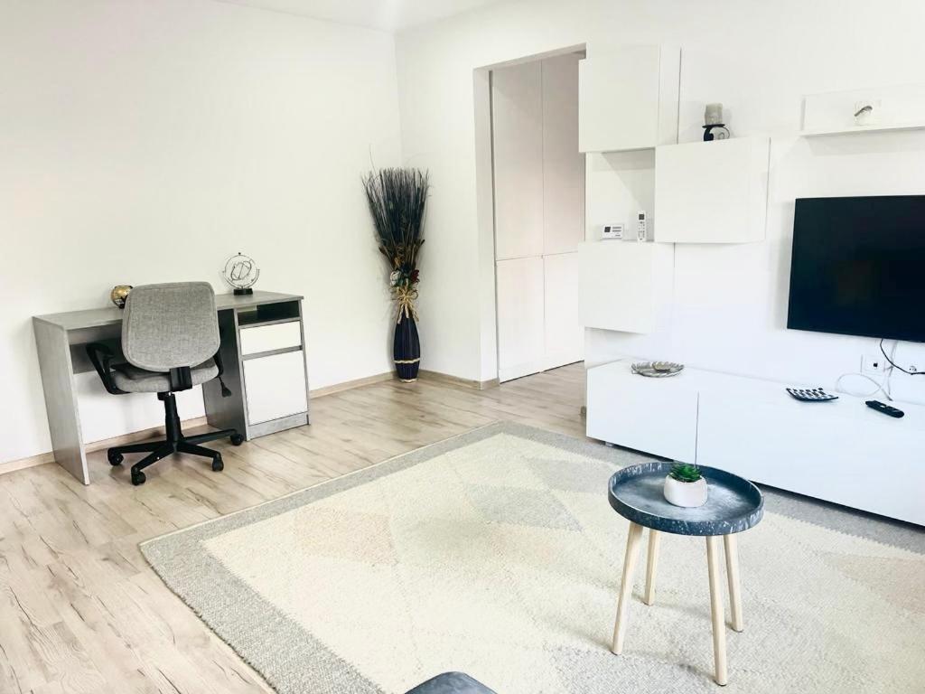 Comfy Apartment - Free Private Parking,Ac,Wi-Fi Карей Экстерьер фото